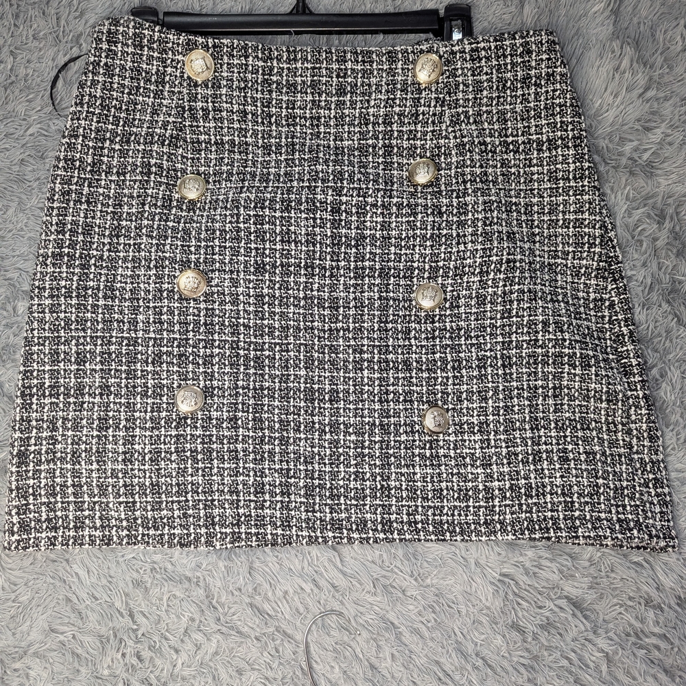 Black and Red Mini Skirt Bundle - Picture 2 of 8
